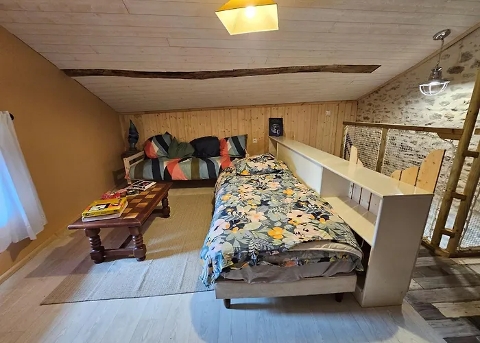 Le Clos Du Tramaillou La Grand Voile Pour 6 S Сasa de vacaciones Annezay