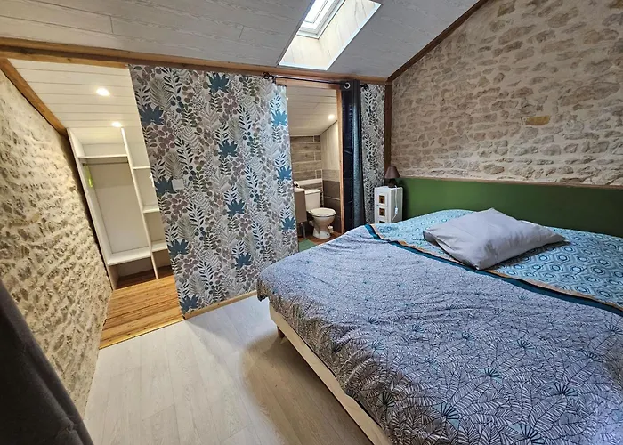 Le Clos Du Tramaillou La Grand Voile Pour 6 S Сasa de vacaciones Annezay